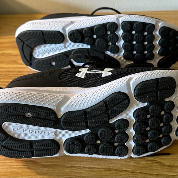 Under Armour Charged Assert 8M 3026175-001 Black Shoes Sneakers Running - Picture 5 of 5